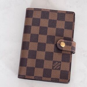 Louis Vuitton PM agenda